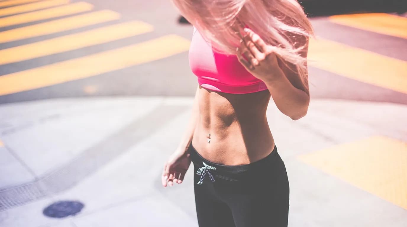 Activewear & Athleisure Brands: staff at work in the business, where Reflys automates customer conversations