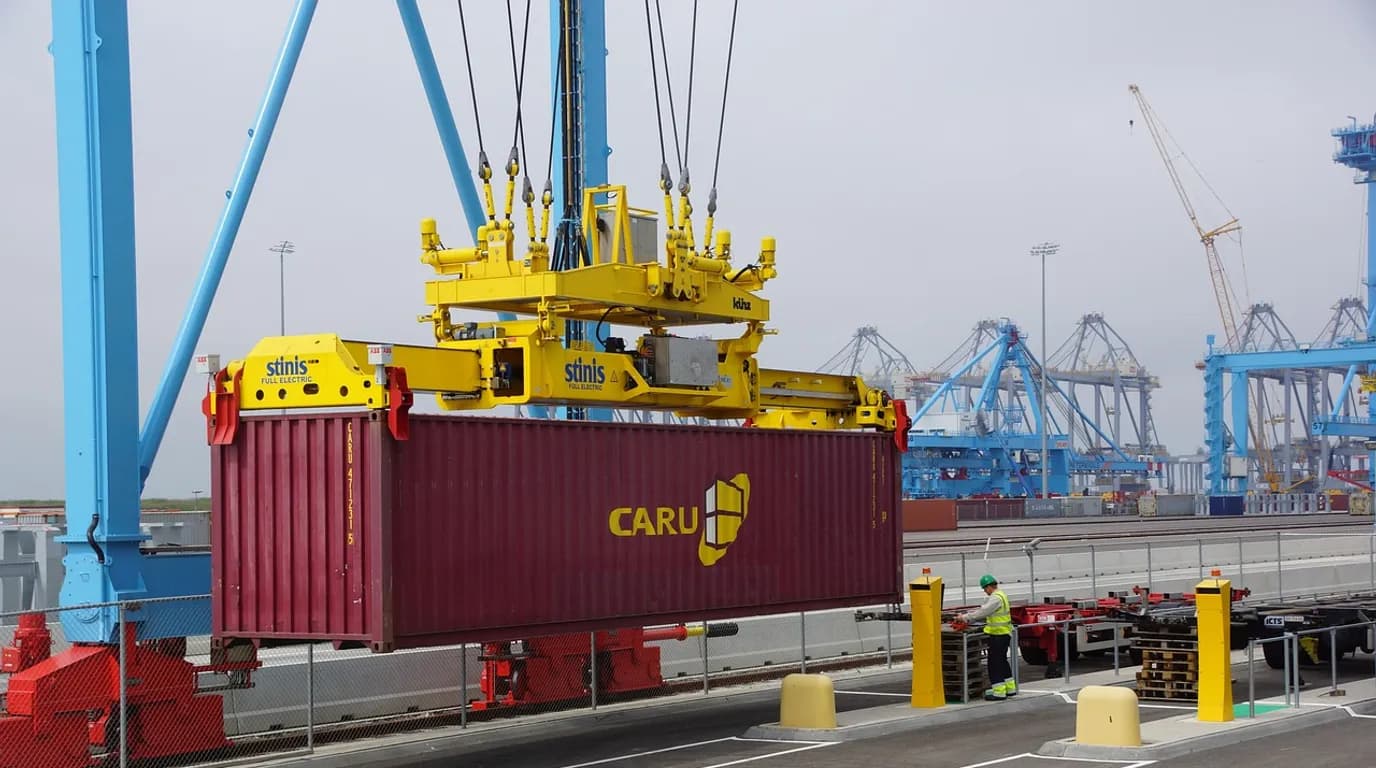 International Freight Forwarding & Customs Clearance: staff at work in the business, where Reflys automates customer conversations