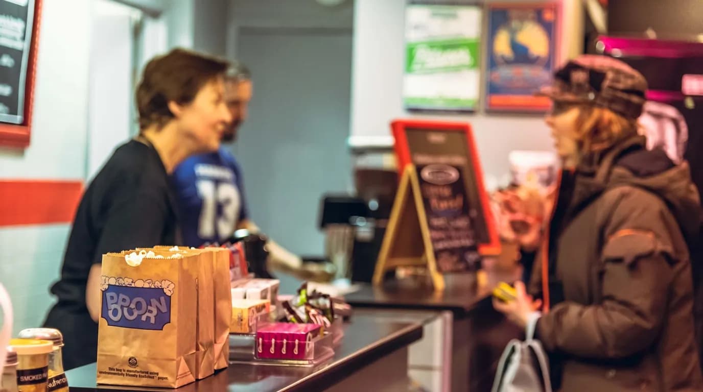 Quick-Service & Fast Casual Restaurants: staff at work in the business, where Reflys automates customer conversations